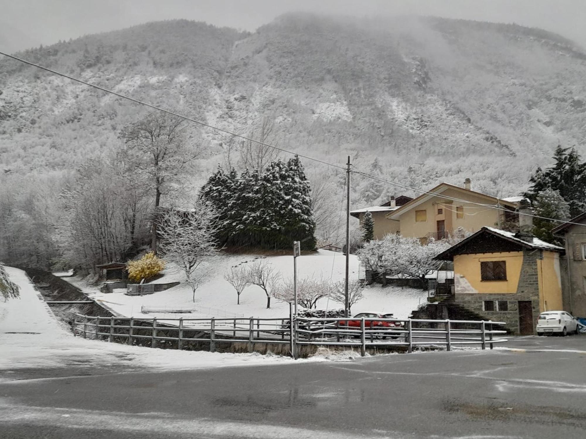 Le Chalet Du Village Chambave Exterior photo